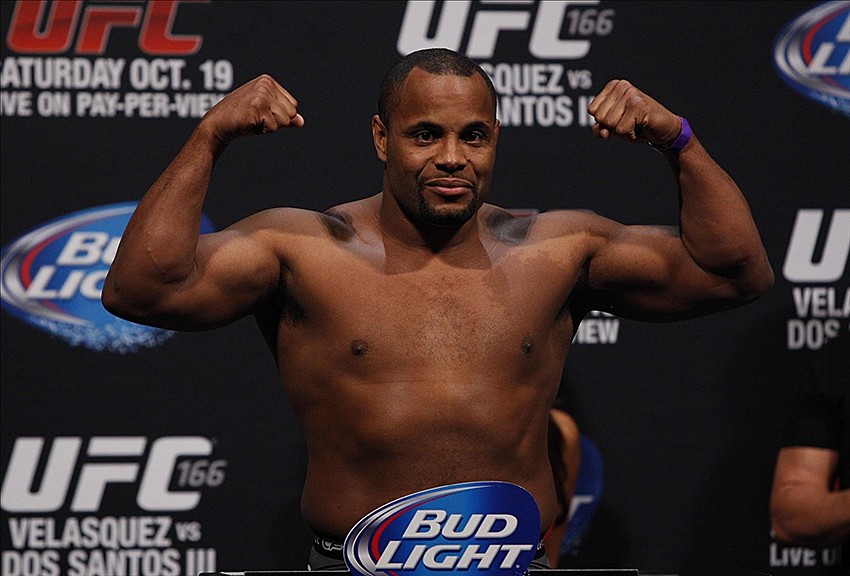 daniel cormier jon jones ufc 200